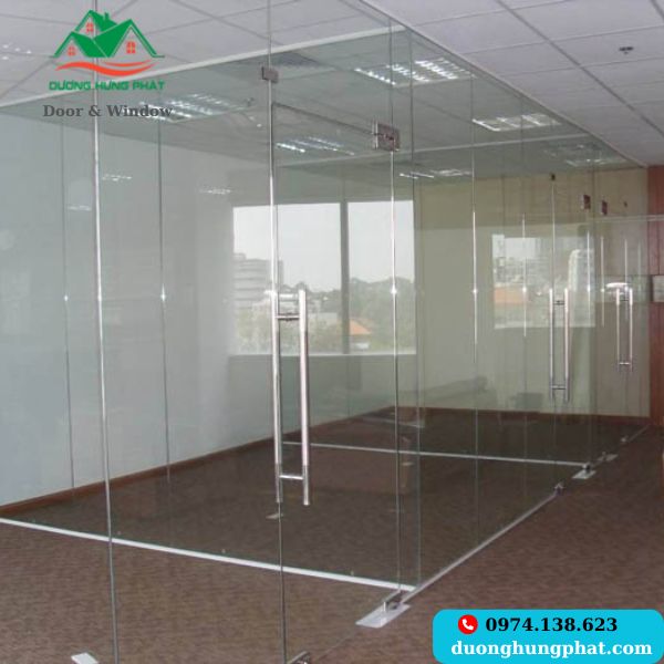 cửa kính bản lề sàn Tân Bình